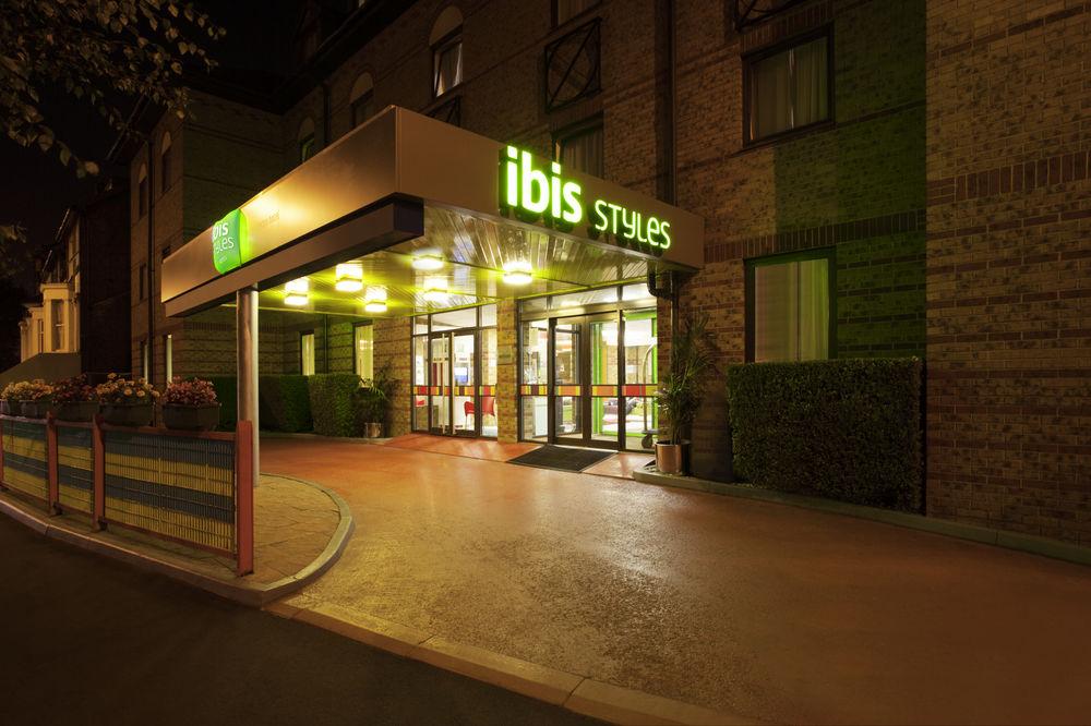 Отель Ibis Styles London Walthamstow Экстерьер фото