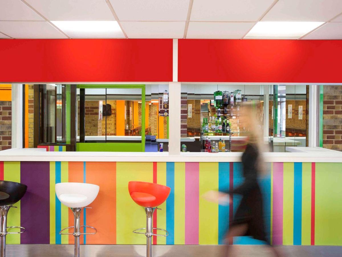 Отель Ibis Styles London Walthamstow Экстерьер фото