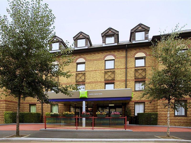 Отель Ibis Styles London Walthamstow Экстерьер фото