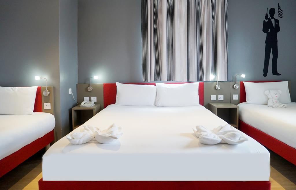 Отель Ibis Styles London Walthamstow Экстерьер фото