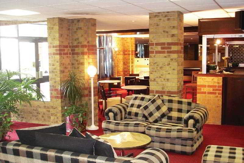 Отель Ibis Styles London Walthamstow Экстерьер фото