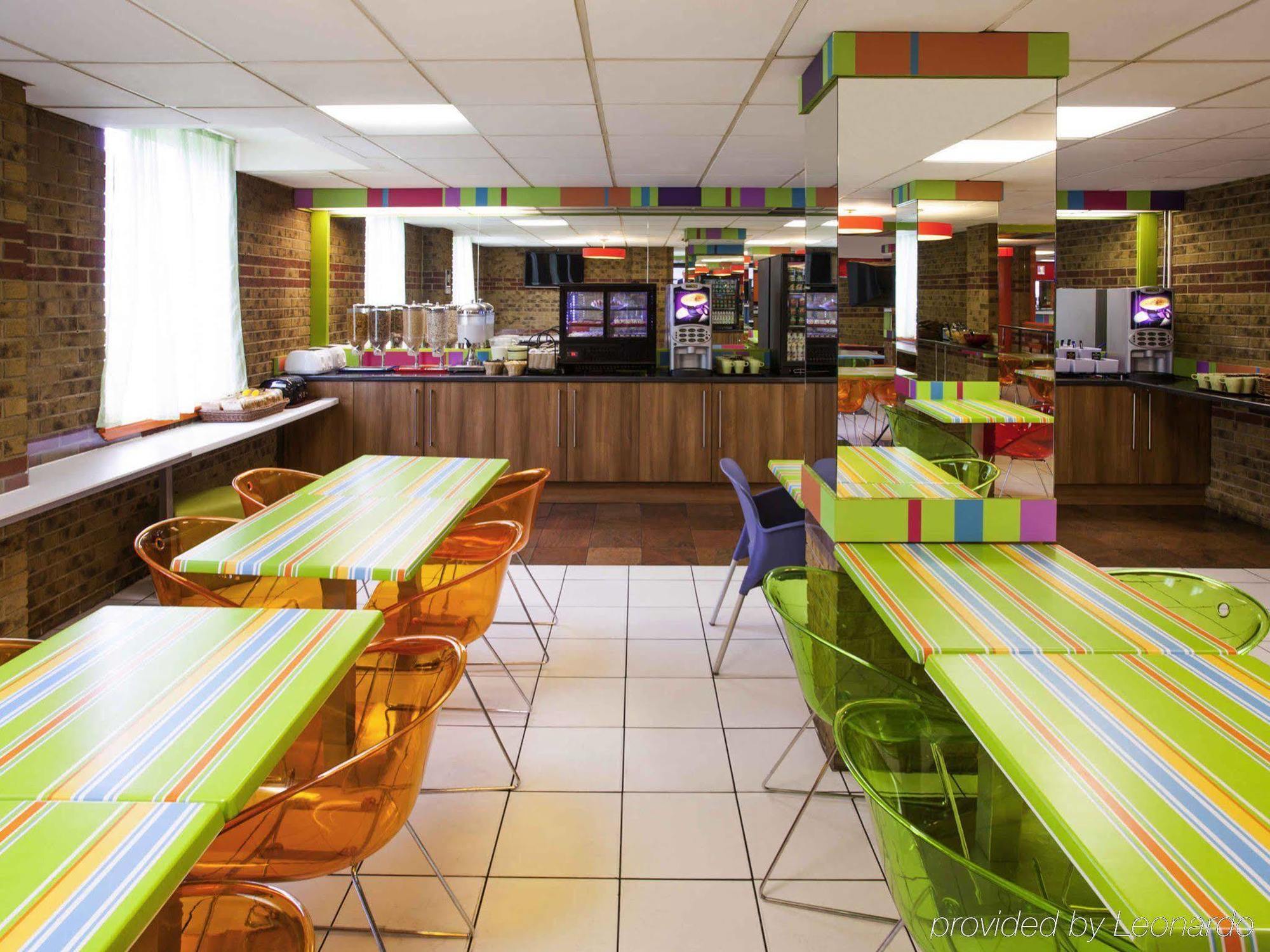 Отель Ibis Styles London Walthamstow Экстерьер фото