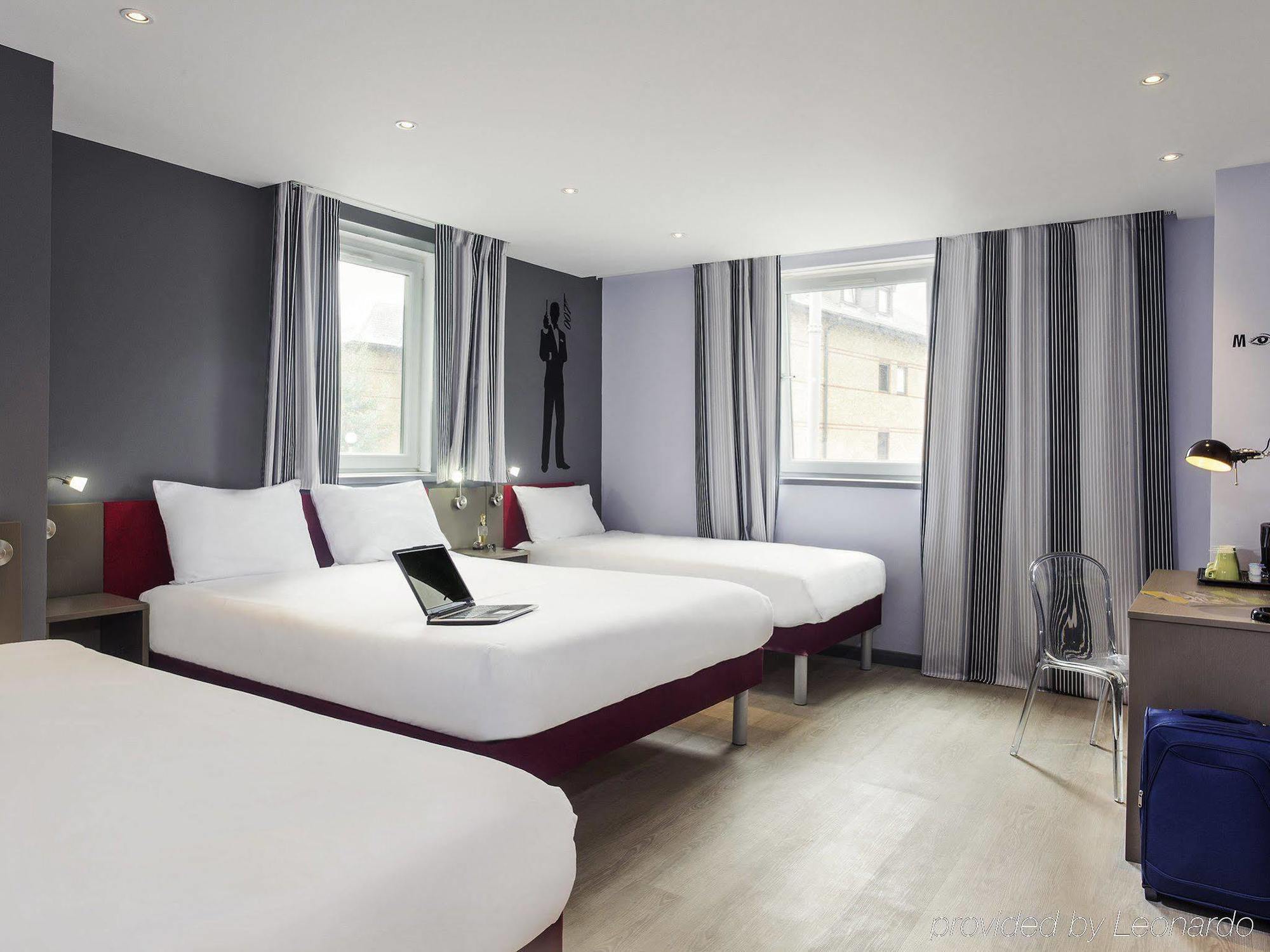 Отель Ibis Styles London Walthamstow Экстерьер фото
