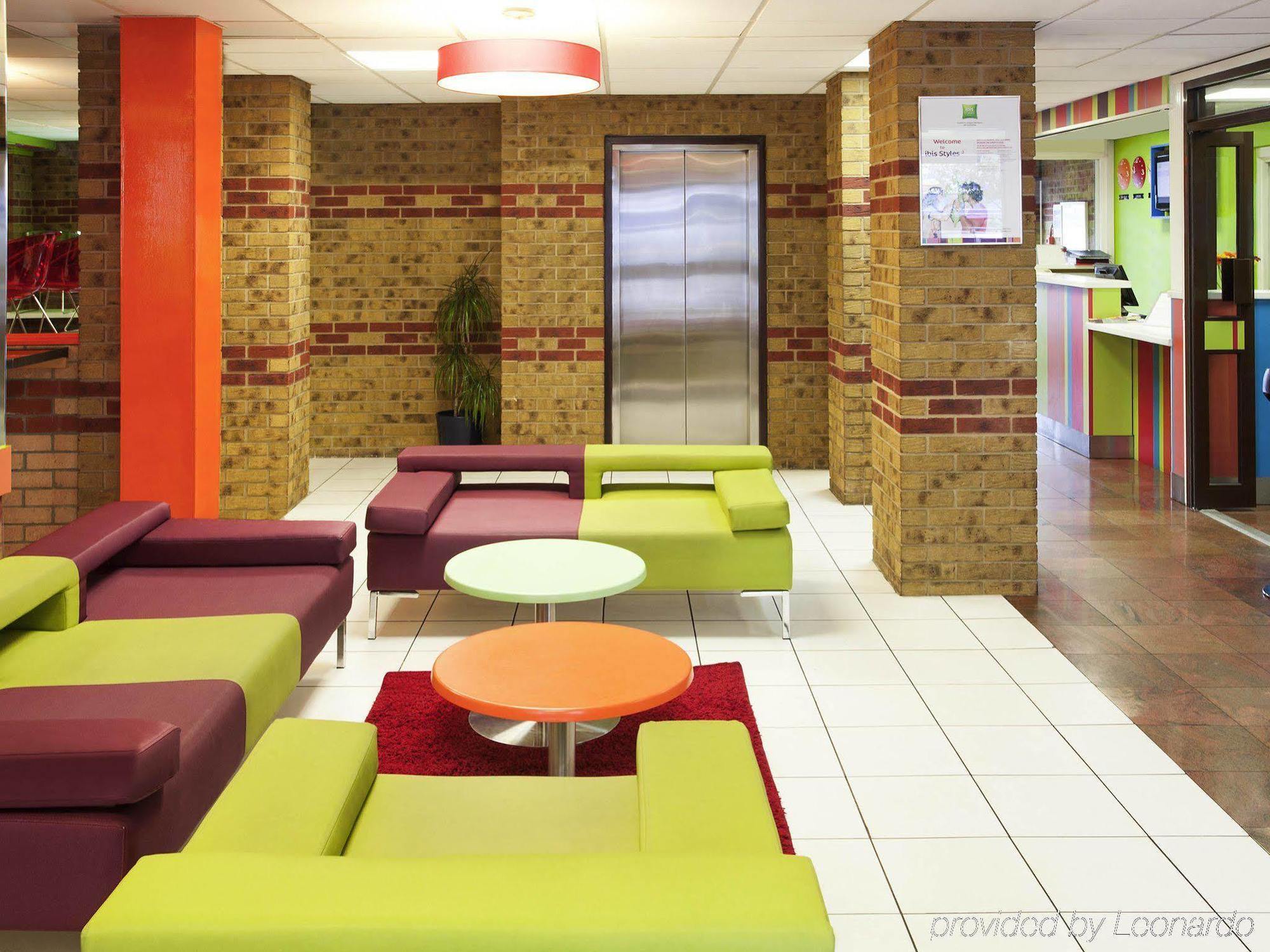 Отель Ibis Styles London Walthamstow Экстерьер фото