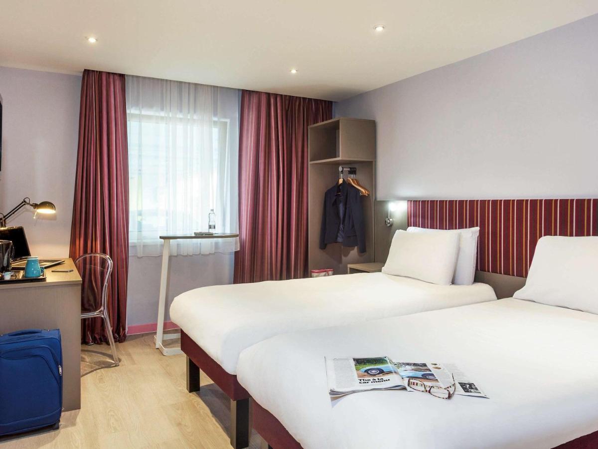Отель Ibis Styles London Walthamstow Экстерьер фото